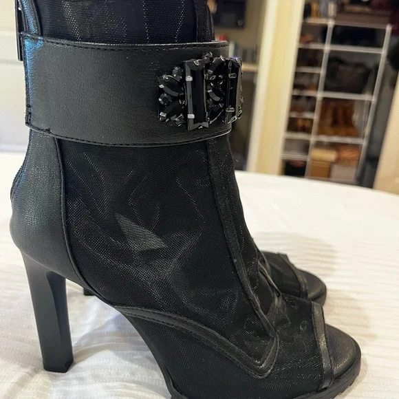 Women’s Karl Lagerfeld Black Sheer Jeweled Zipper Ankle Boots Size 6 - Picture 3 of 13